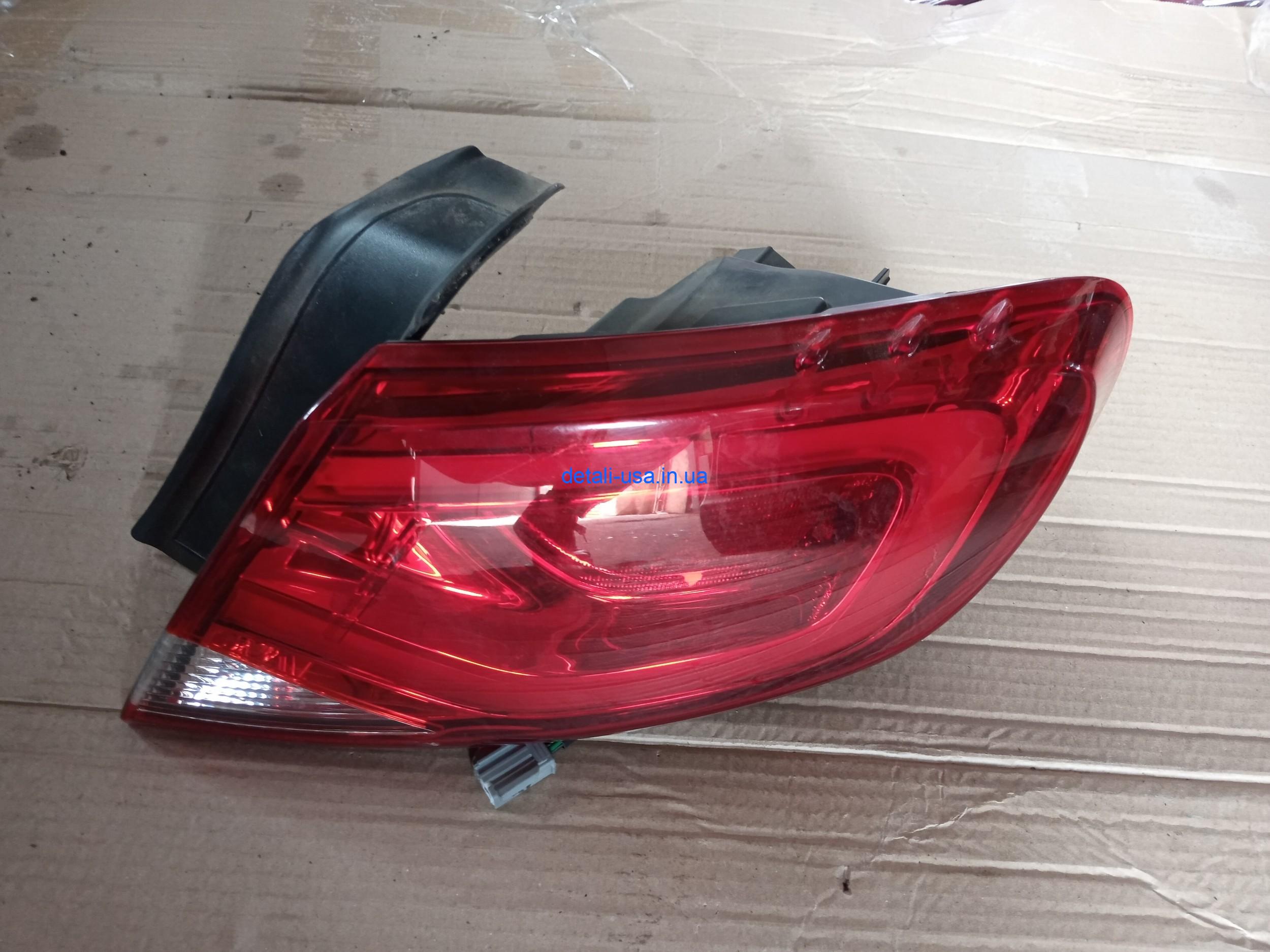20210405_143335_mfnr Задний правый наружный стоп комплект на Chrysler 200 — Крайслер 200 Арт 68110362AA