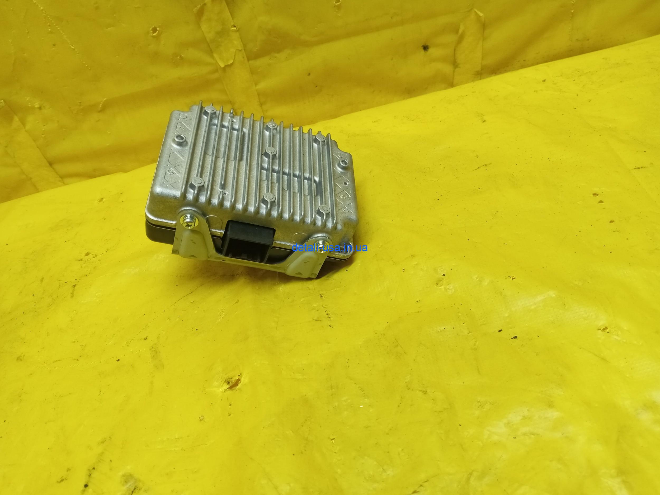 Inverter Power Outlet Module на Jeep Compass — Джип Компасс 68202292AA