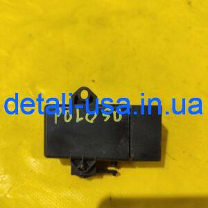 Блок управления подогревом сидения VAG POLO 6R0959772A