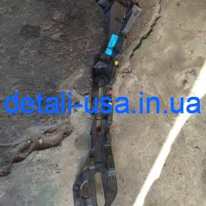 Кріплення накладки порога зад лев Jeep Compass 68245023AB