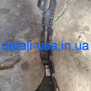 Кріплення накладки порога зад правая Jeep Compass 68245022AB