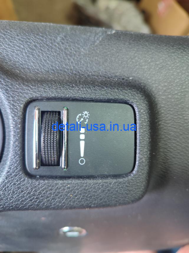 Управление подсветки приборов Dodge Dart 68141056AC Управление подсветки приборов Dodge Dart 68141056AC