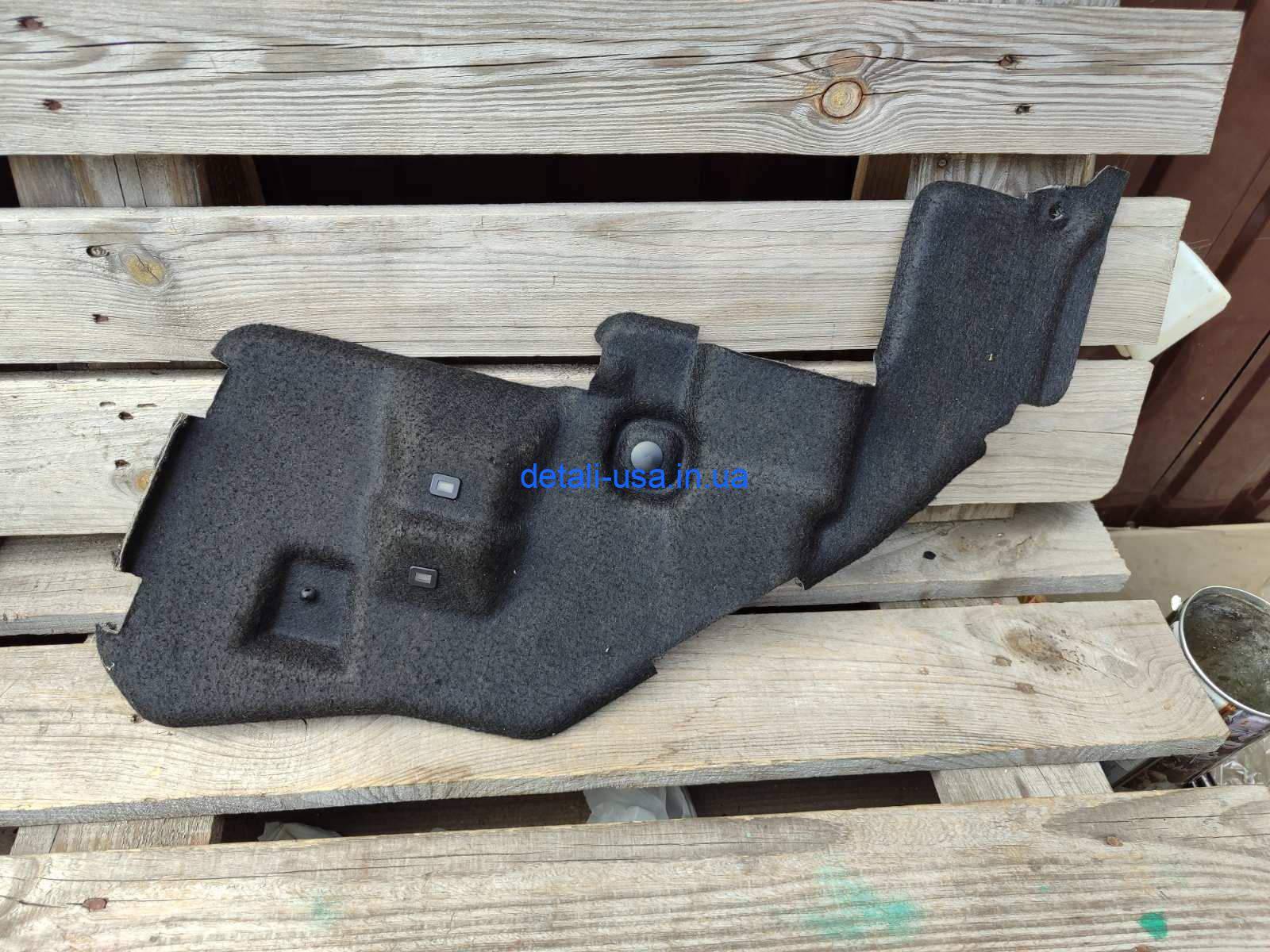 Декоративная накладка торпедо Jeep Cherokee 68093209AA Декоративная накладка торпедо Jeep Cherokee 68093209AA