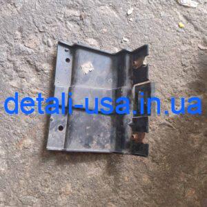 Крепление бампера Jeep Compass 68082968AA
