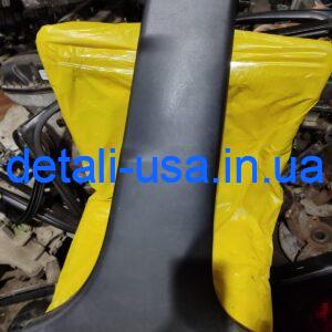Накладка центральной стойки нижняя правая Kia Rio 2012 858454y000