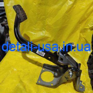Педаль тормоза Kia Rio 2012 328001r100
