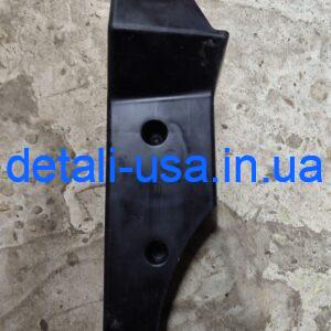 Накладка под ногу Dodge Dart 68171939aa