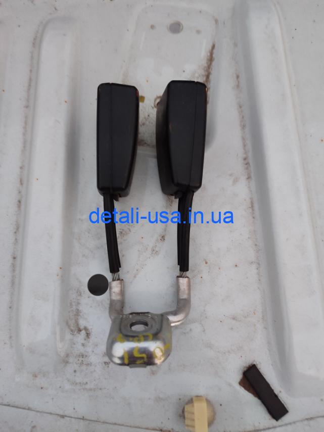 Замок ремня безопасности VOLKSWAGEN POLO 6R0857739QVZ Замок ремня безопасности VOLKSWAGEN POLO 6R0857739QVZ
