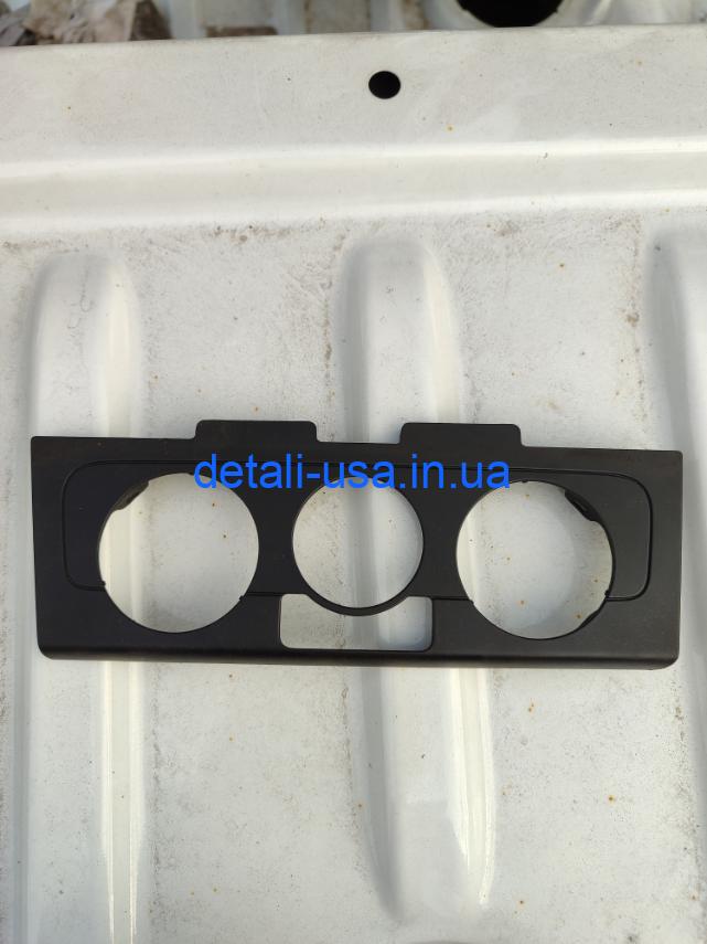 Накладка на блок управления климатом VOLKSWAGEN POLO 6r1819039 Накладка на блок управления климатом VOLKSWAGEN POLO 6r1819039