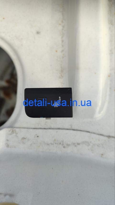 Кнопка подогрев сидений VOLKSWAGEN POLO 6r0963563a Кнопка подогрев сидений VOLKSWAGEN POLO 6r0963563a