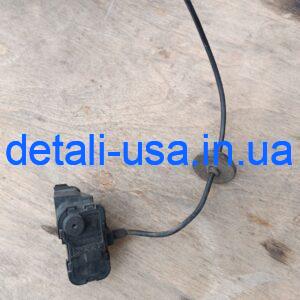 Замок лючка бензобака VOLKSWAGEN POLO 5c6810773h