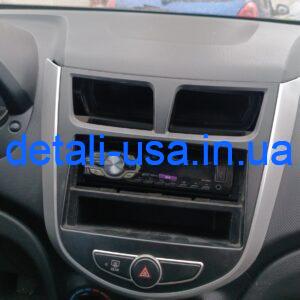 Панель центральной косоли салона Hyundai accent 2012 847414L000