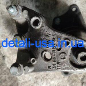 Кронштейн подушки VOLKSWAGEN POLO 6Q0199185T