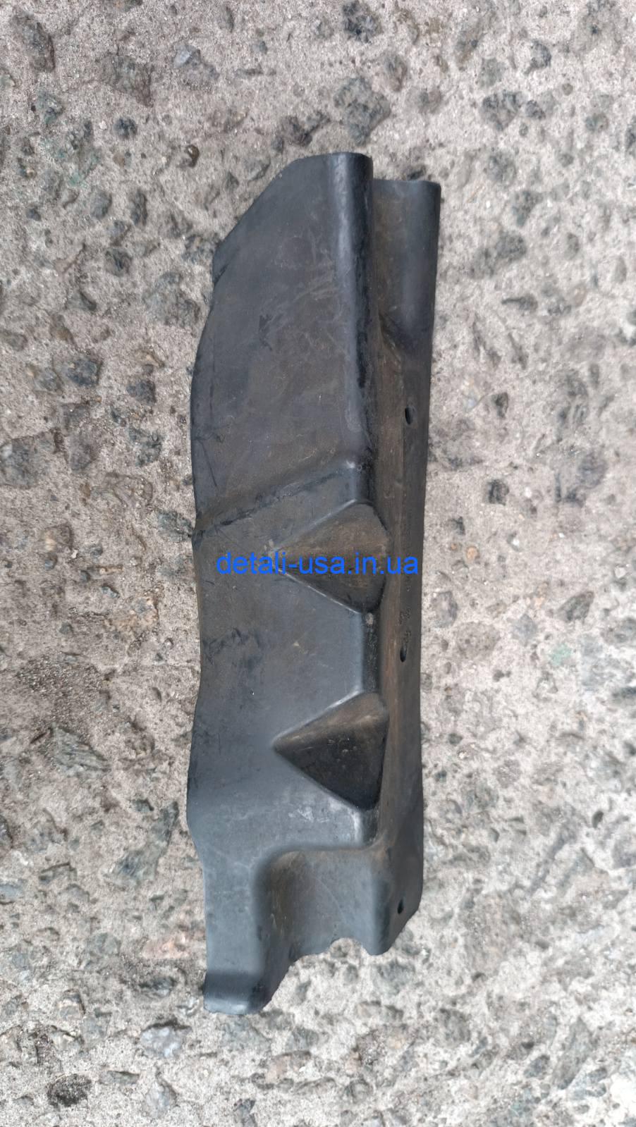 Дефлектор обдува радиатора Jeep Patriot 1365244 Дефлектор обдува радиатора Jeep Patriot 1365244