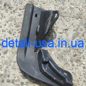 Брызговик колеса левый FORD D2BB8103AA