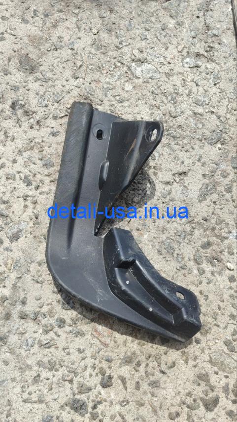 Брызговик колеса левый FORD D2BB8103AA Брызговик колеса левый FORD D2BB8103AA