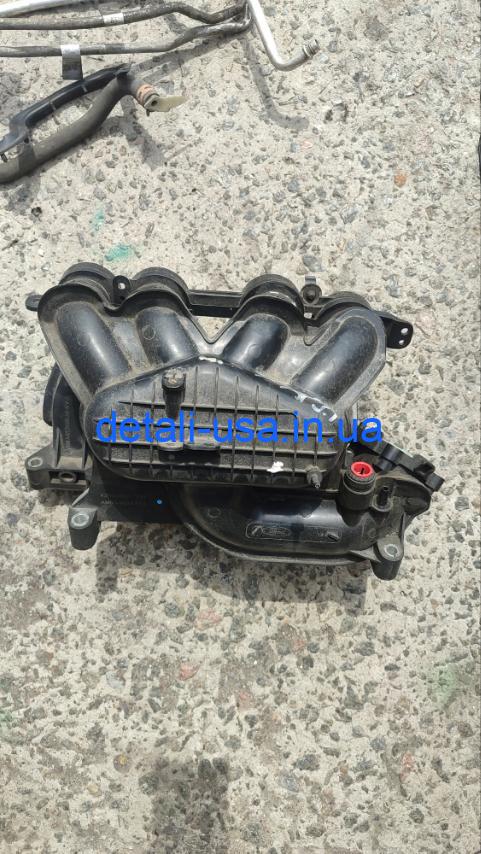 Коллектор впускной FORD AM5G9424P7A Коллектор впускной FORD AM5G9424P7A